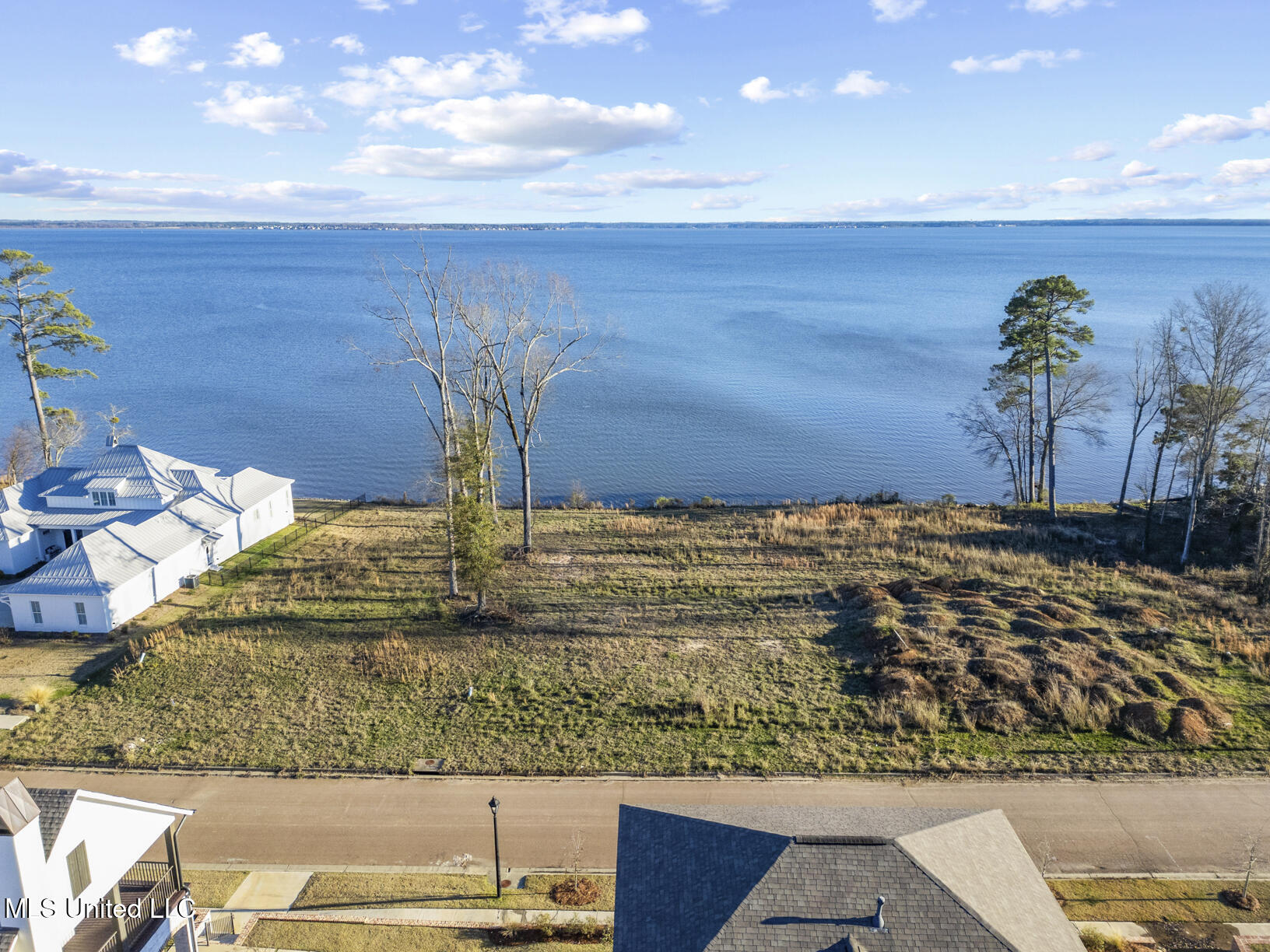 113 North Natchez Drive Madison, MS 39110 - Photo 2 of 21 113 N natchez-2