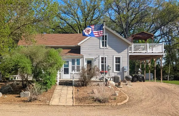 $800,000 | 5861 Highway 71 Northeast, Willmar, MN 56201