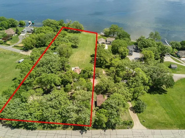 $800,000 | 5861 Highway 71 Northeast, Willmar, MN 56201