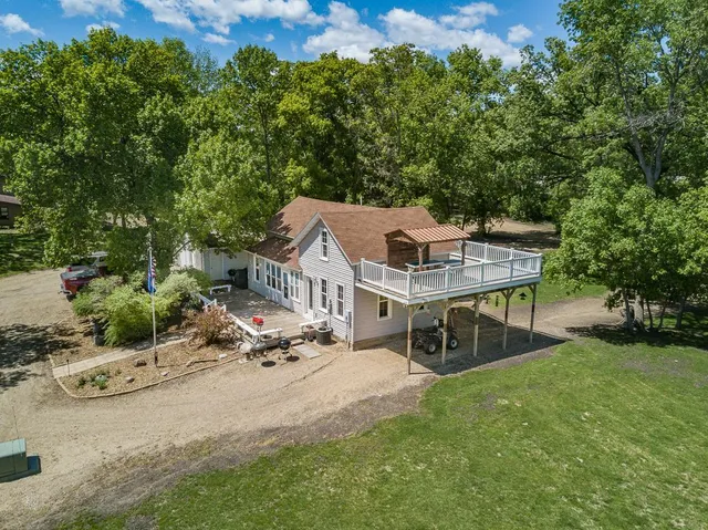 $800,000 | 5861 Highway 71 Northeast, Willmar, MN 56201