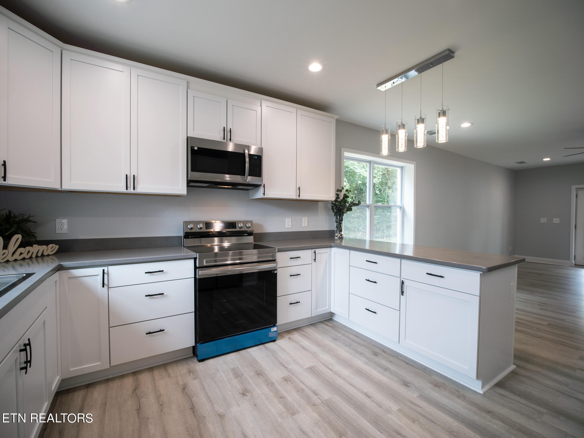 142 South Purdue Avenue Oak Ridge, TN 37830 - Photo 12 of 50 Kitchen