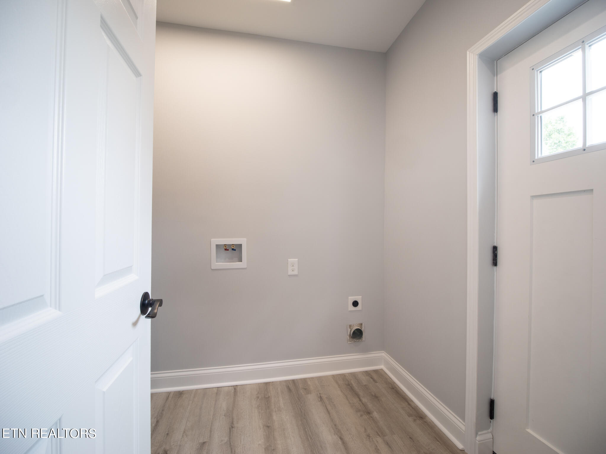 142 South Purdue Avenue Oak Ridge, TN 37830 - Photo 18 of 50 Laundry Room