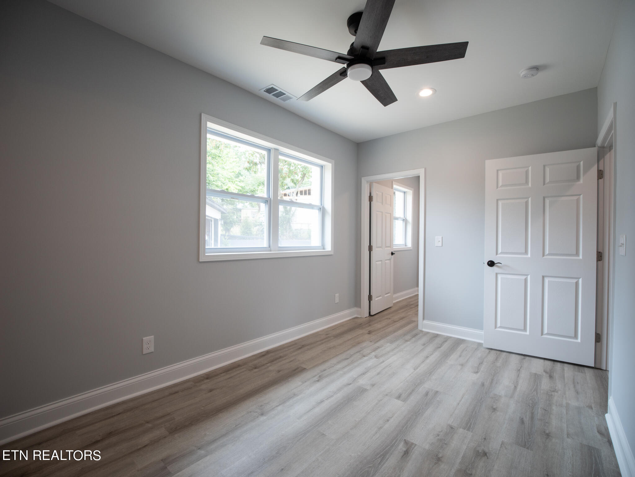 142 South Purdue Avenue Oak Ridge, TN 37830 - Photo 22 of 50 Owners Ensuite