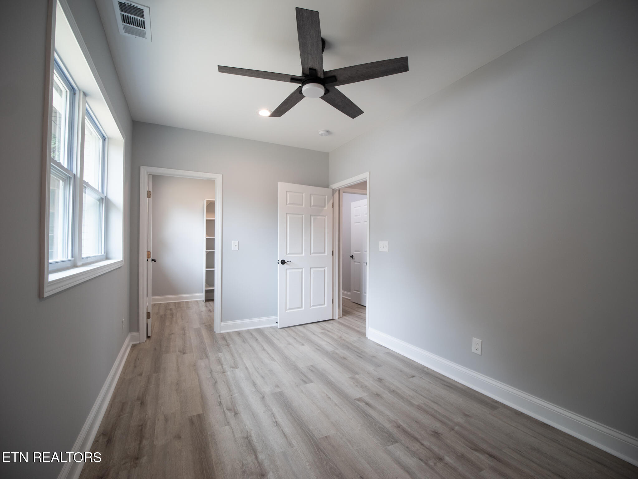 142 South Purdue Avenue Oak Ridge, TN 37830 - Photo 23 of 50 Owners Ensuite