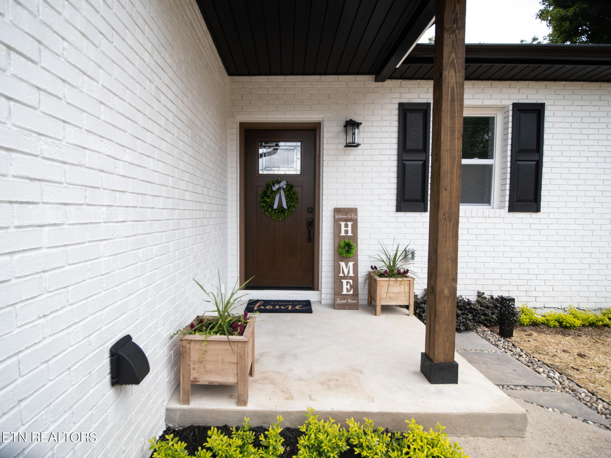 142 South Purdue Avenue Oak Ridge, TN 37830 - Photo 3 of 50 Front Porch