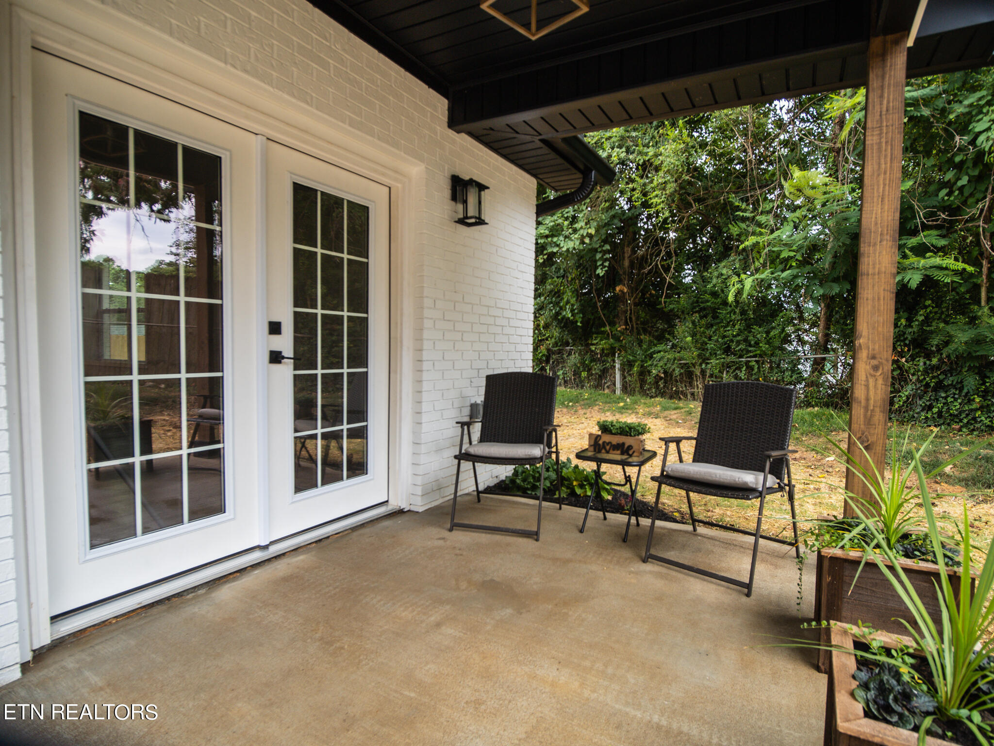142 South Purdue Avenue Oak Ridge, TN 37830 - Photo 40 of 50 Back Patio