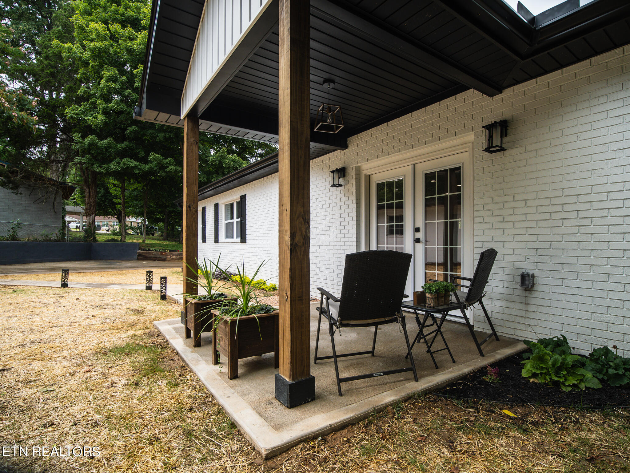 142 South Purdue Avenue Oak Ridge, TN 37830 - Photo 41 of 50 Back Patio