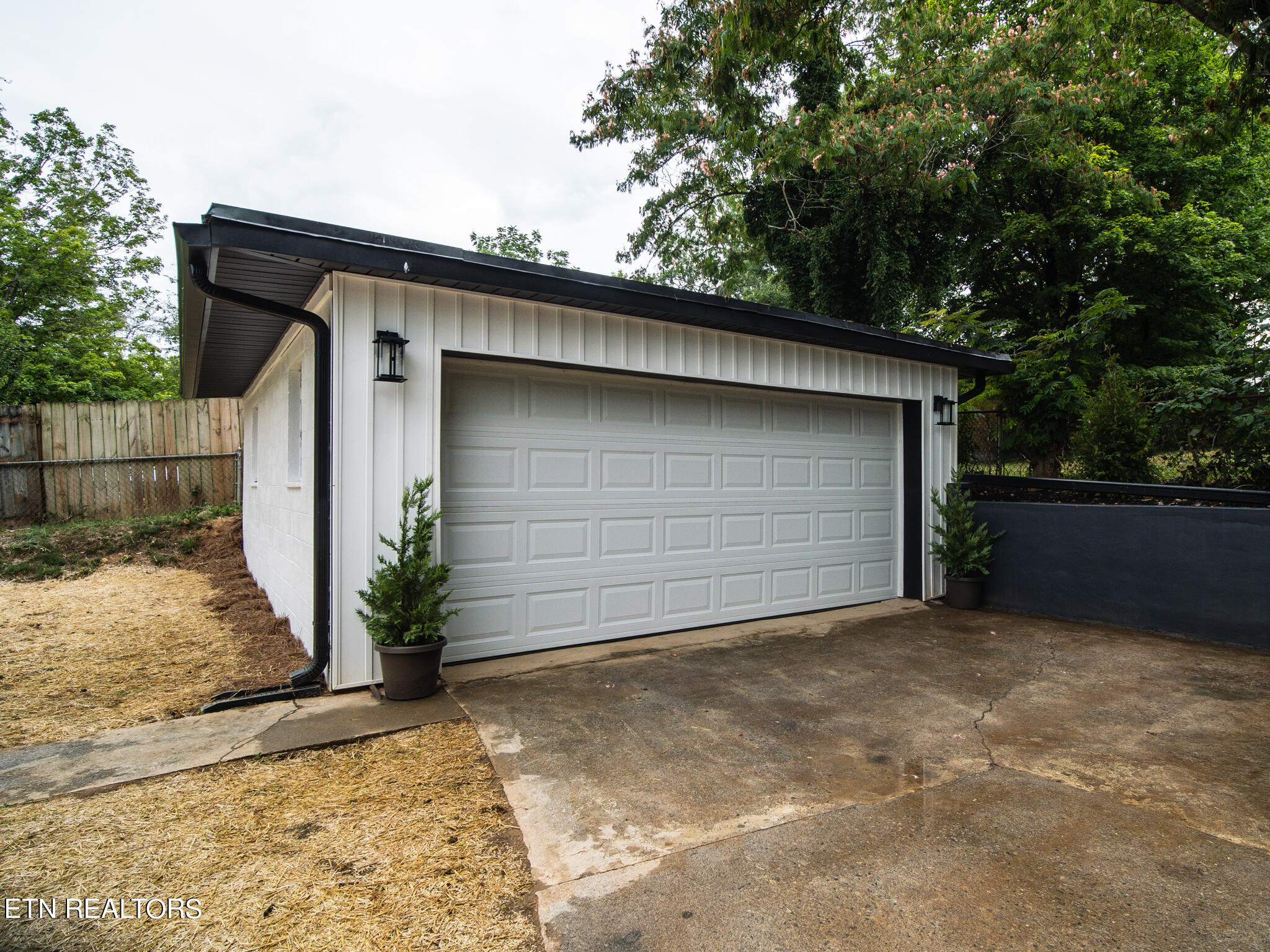 142 South Purdue Avenue Oak Ridge, TN 37830 - Photo 46 of 50 Detached 2 Car Garage