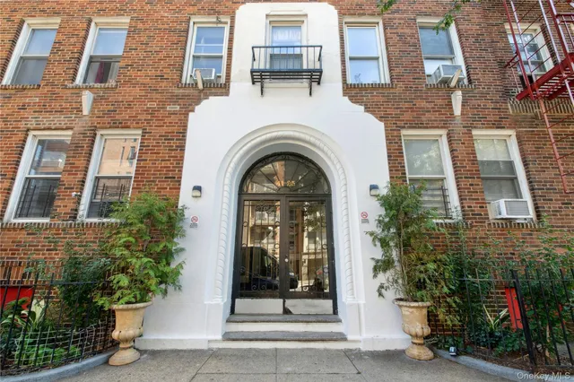 $350,000 | 41-25 44th Street, Unit C5 | Sunnyside