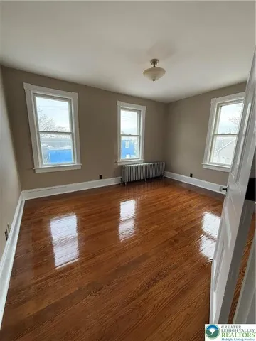 $2,000 | 170 North Whitfield Street, Unit 2, Nazareth, PA 18064