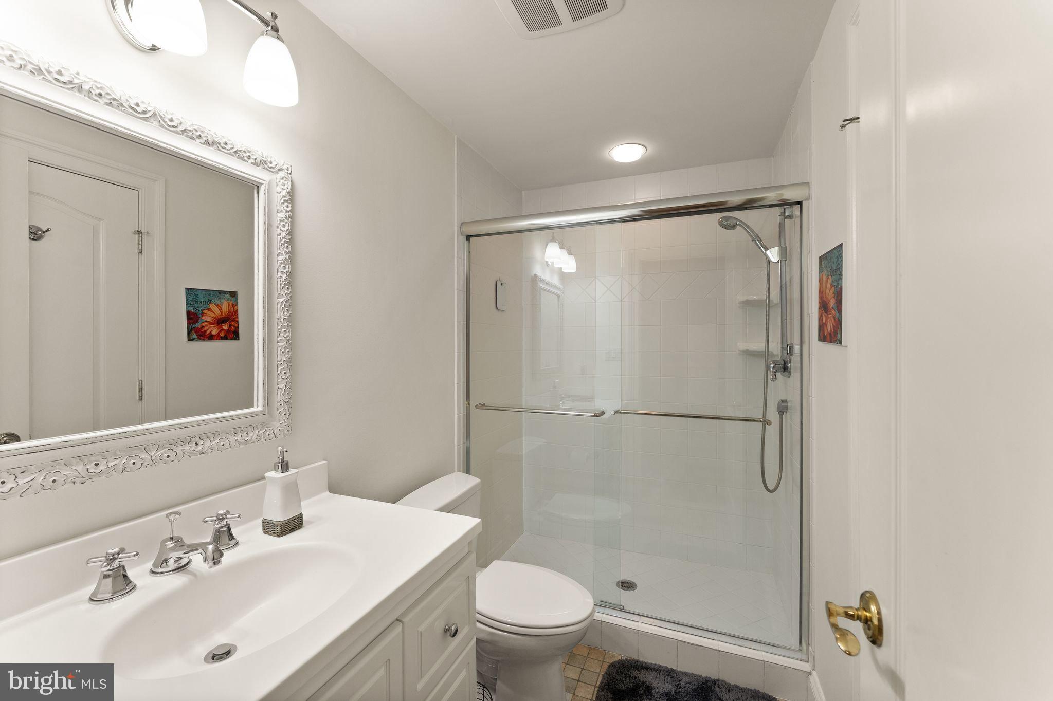 11106 South Glen Road Potomac, MD 20854 - Photo 30 of 38 Gallery Image 30
