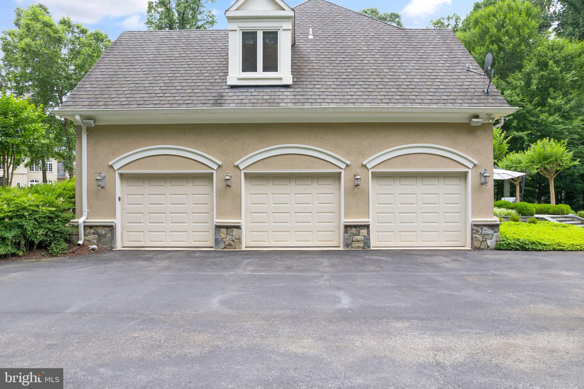 11106 South Glen Road Potomac, MD 20854 - Photo 31 of 38 Gallery Image 31