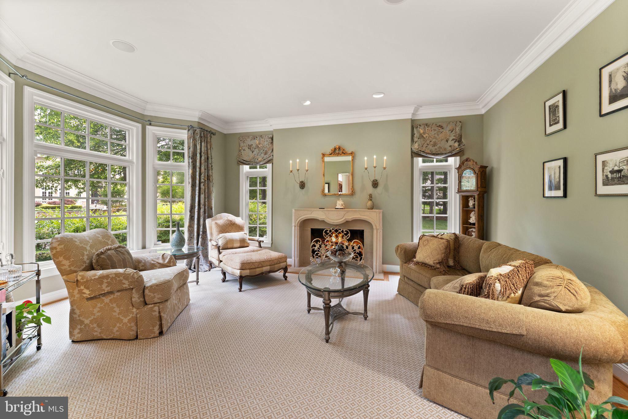 11106 South Glen Road Potomac, MD 20854 - Photo 4 of 38 Gallery Image 4