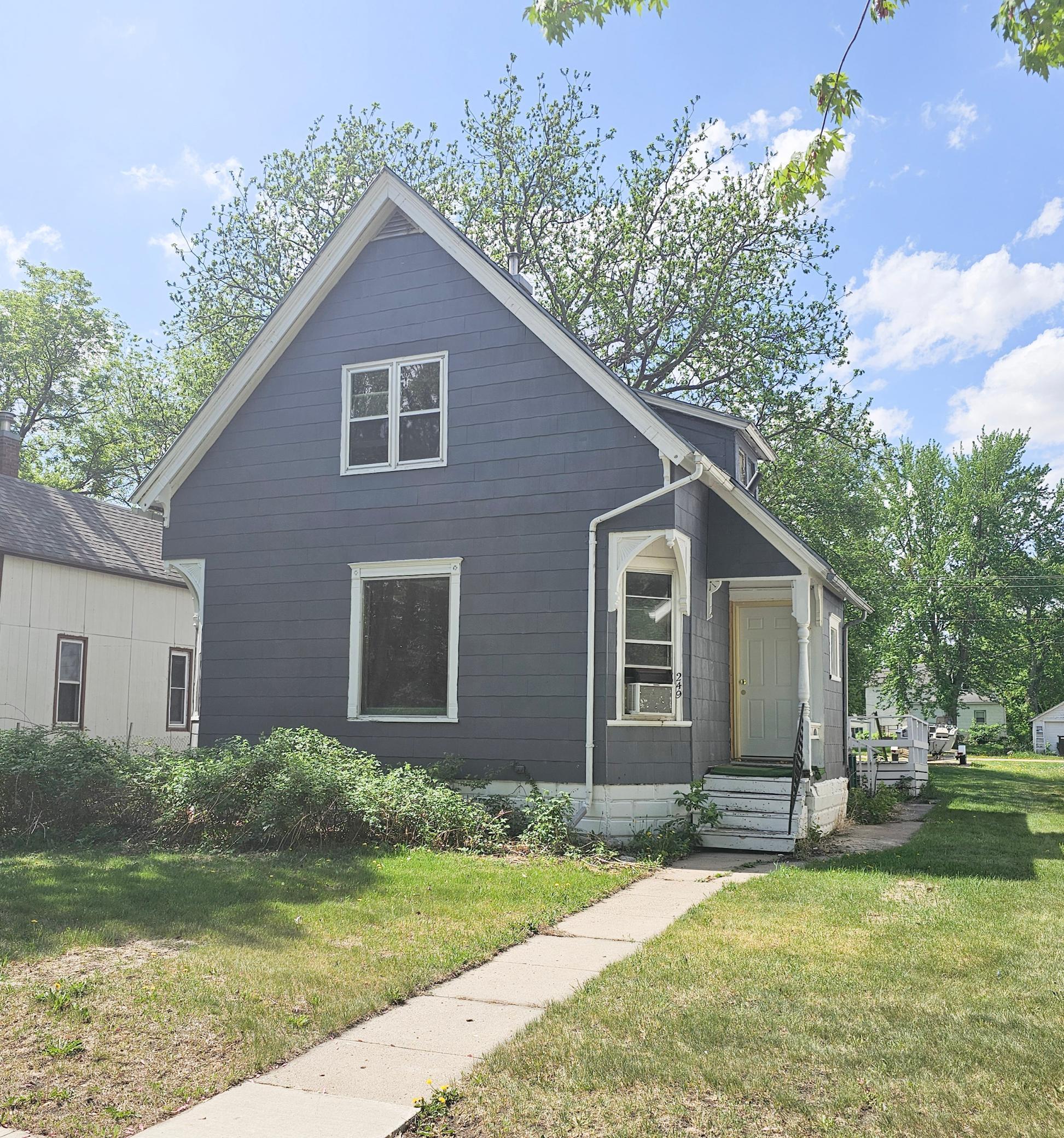 249 Hollett Street Tracy, MN 56175 - Photo 1 of 22