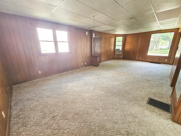 $55,000 | 249 Hollett Street, Tracy, MN 56175