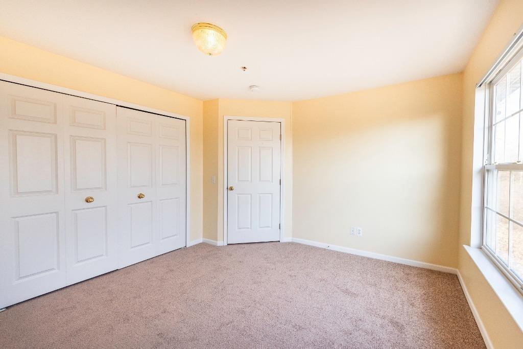 1236 Joyce Lane, Unit 27 Ann Arbor, MI 48103 - Photo 14 of 22 33d1df9c-944c-4af9-ac8a-a439c9563847.jpg