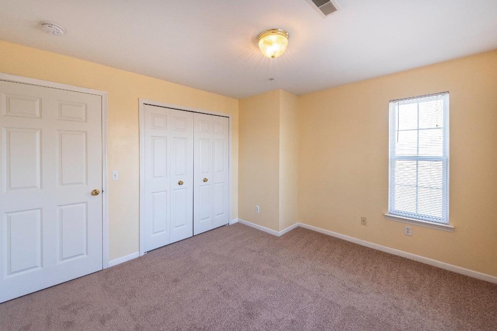 1236 Joyce Lane, Unit 27 Ann Arbor, MI 48103 - Photo 17 of 22 4858ed72-5a8a-471d-a3d4-17f7d329cc68.jpg