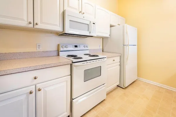 $2,000 | 1236 Joyce Lane, Unit 27, Ann Arbor, MI 48103