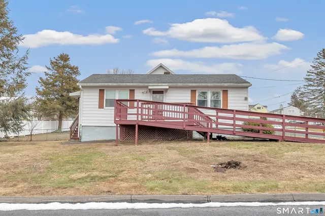 $319,999 | 11 Manton Street, Shelton, CT 06484