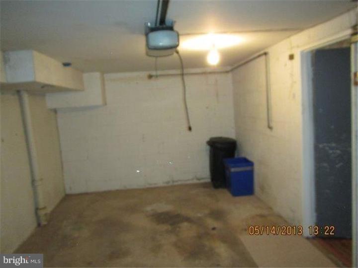 11114 Greiner Road Philadelphia, PA 19116 - Photo 23 of 25 Garage