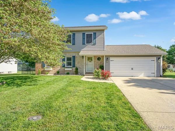 $244,900 | 207 Sunset Drive, Sparta, IL 62286