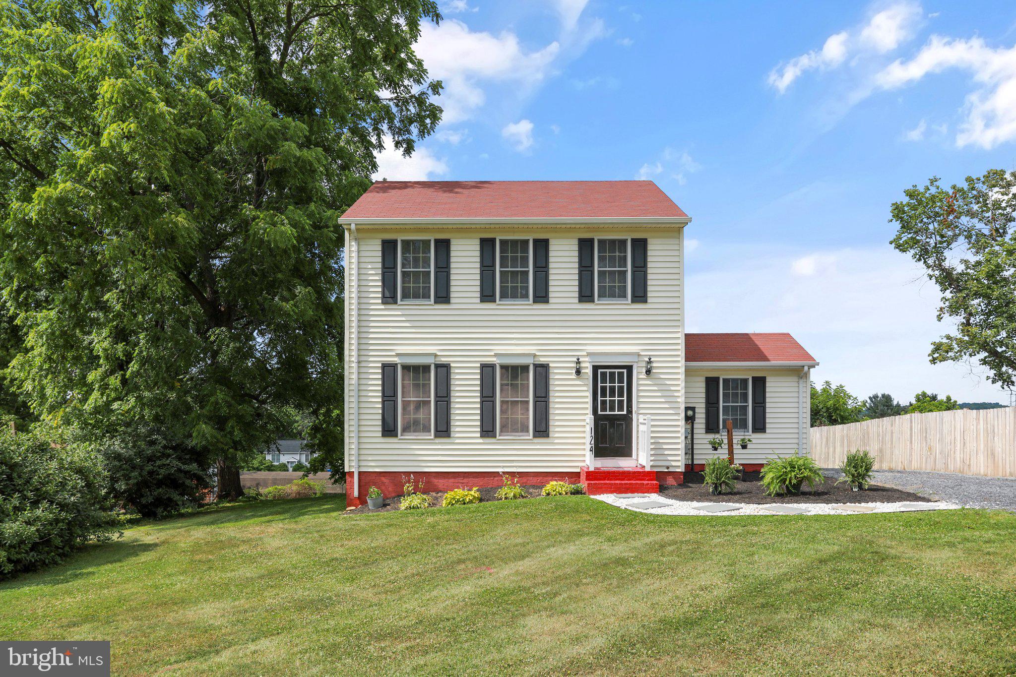 124 East 18th Street Front Royal, VA 22630 - Photo 25 of 35