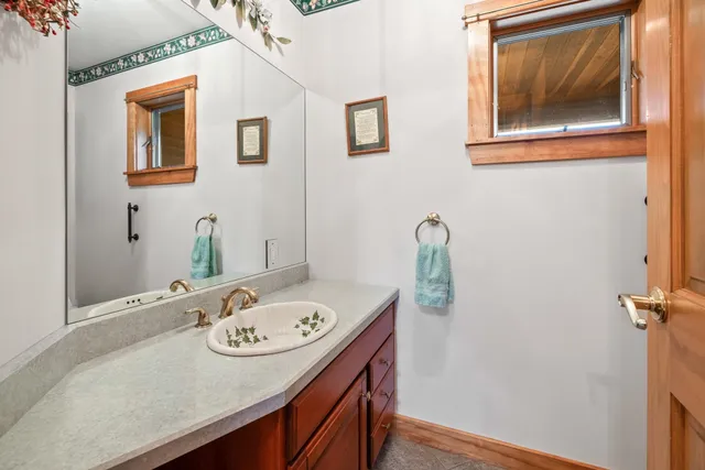 $729,000 | 13 Stackpole Road, Barnard, VT 05032