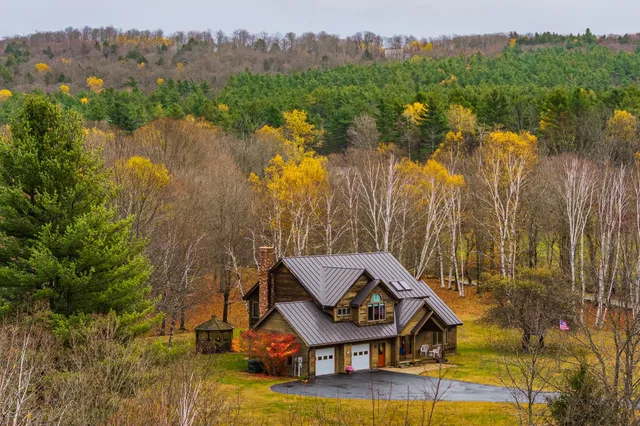 $729,000 | 13 Stackpole Road, Barnard, VT 05032