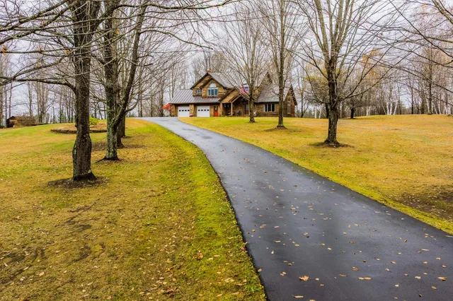 $729,000 | 13 Stackpole Road, Barnard, VT 05032