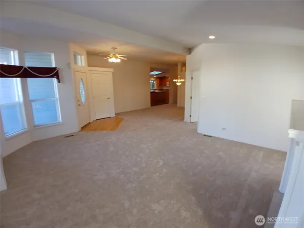 $309,950 | 5702 90th St Court East, Unit 173, Puyallup, WA 98371