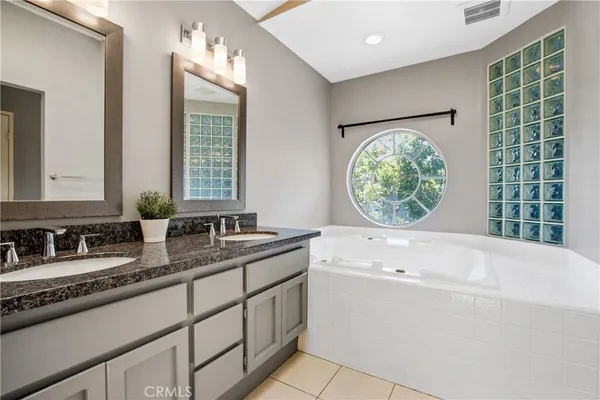 $3,950 | 19121 Queensport Lane, Unit A, Huntington Beach, CA 92646