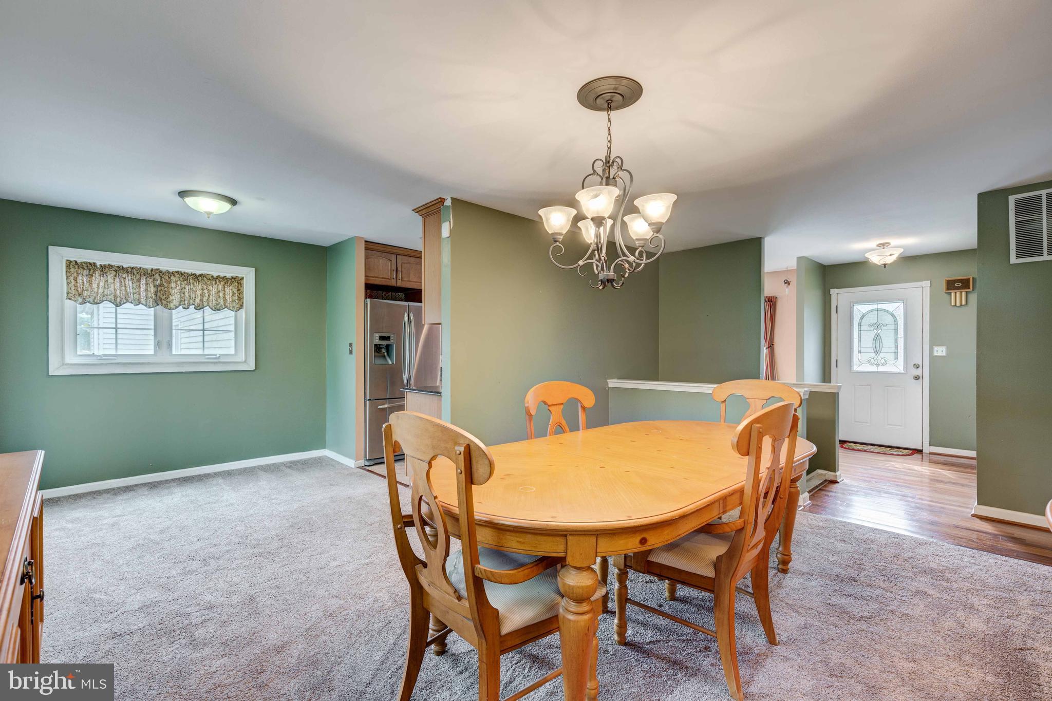 5698 Linton Road Sykesville, MD 21784 - Photo 12 of 42 Dining Room