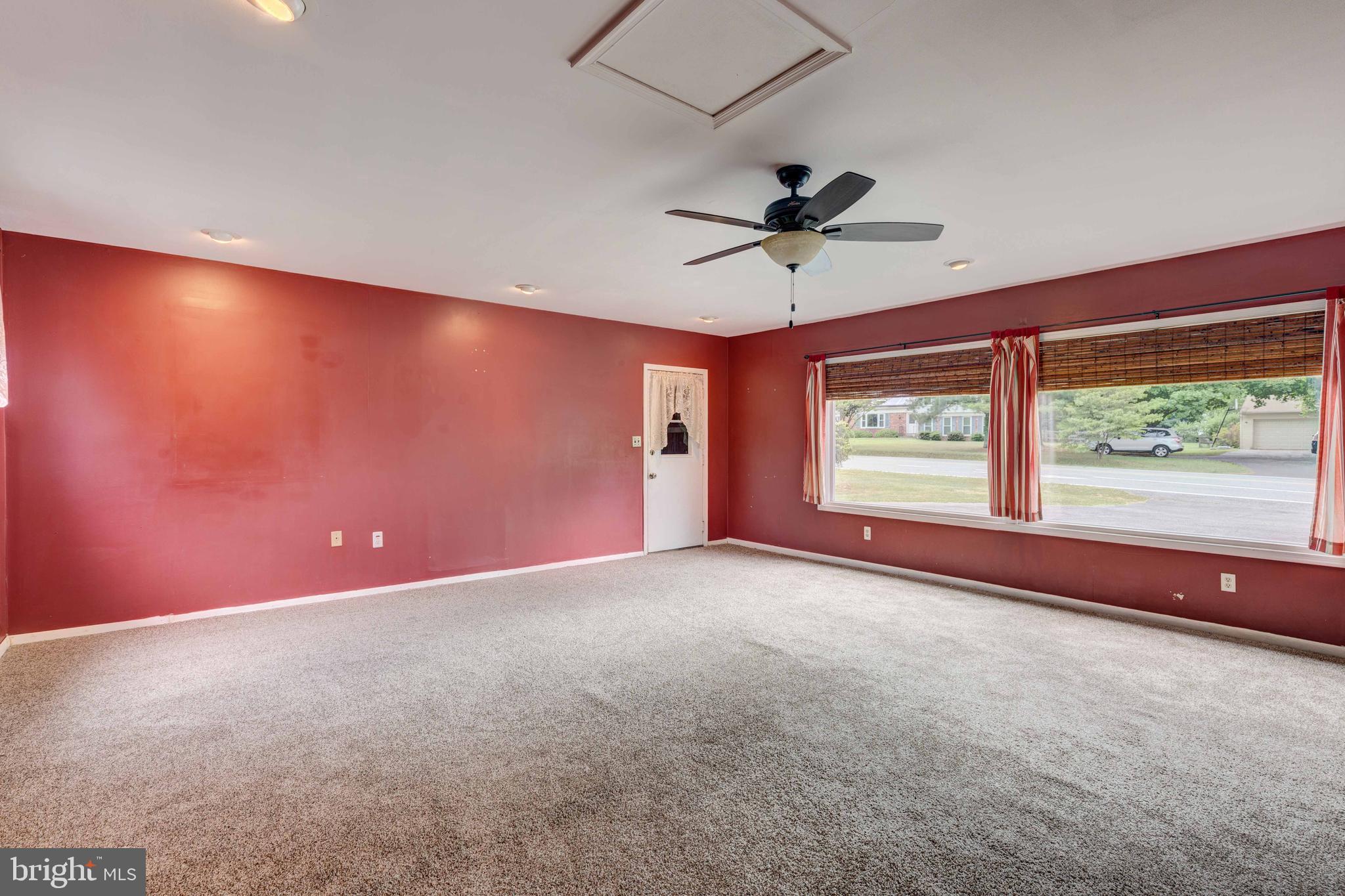 5698 Linton Road Sykesville, MD 21784 - Photo 15 of 42 1st Floor Family Room
