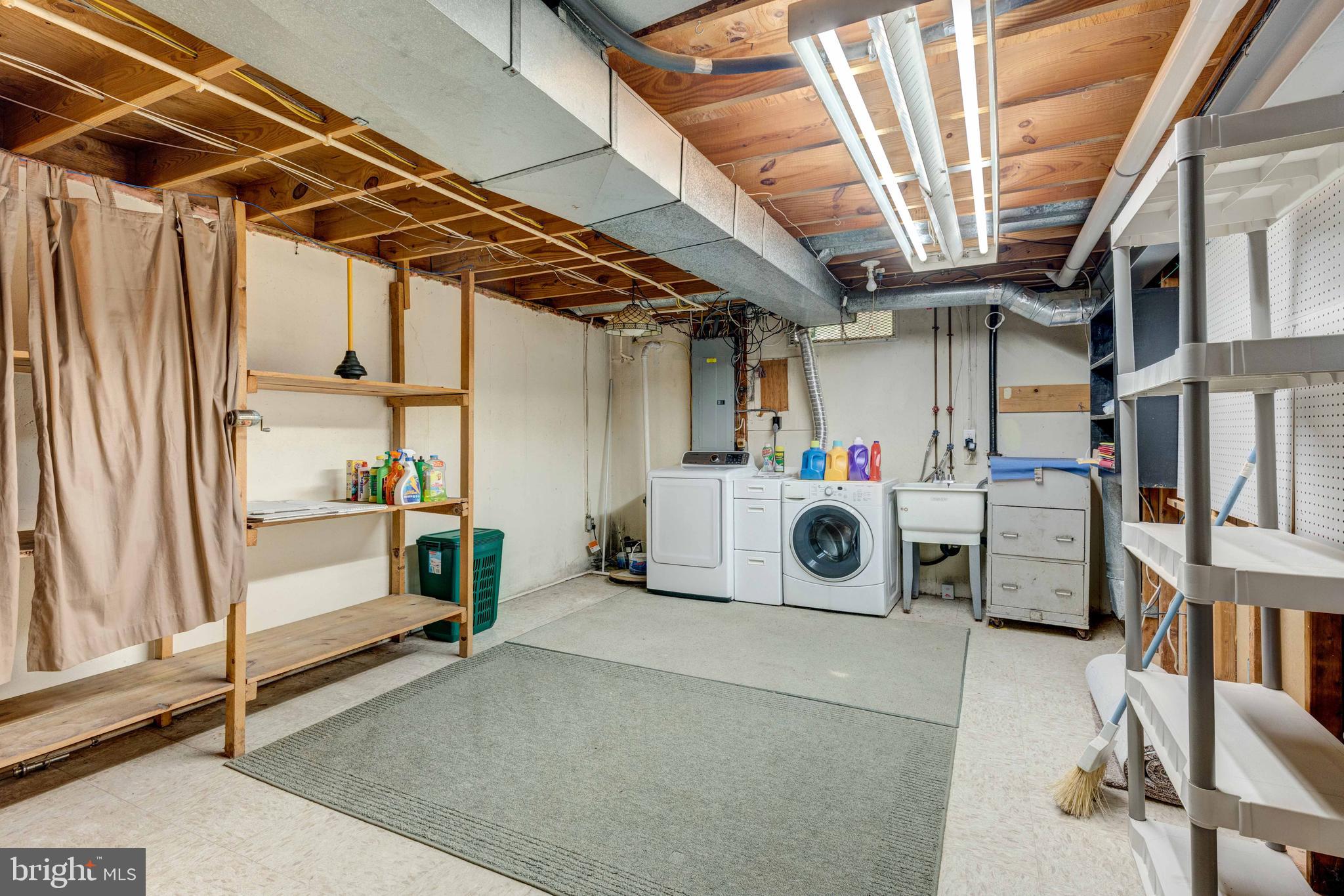 5698 Linton Road Sykesville, MD 21784 - Photo 28 of 42 Laundry/Utility Room