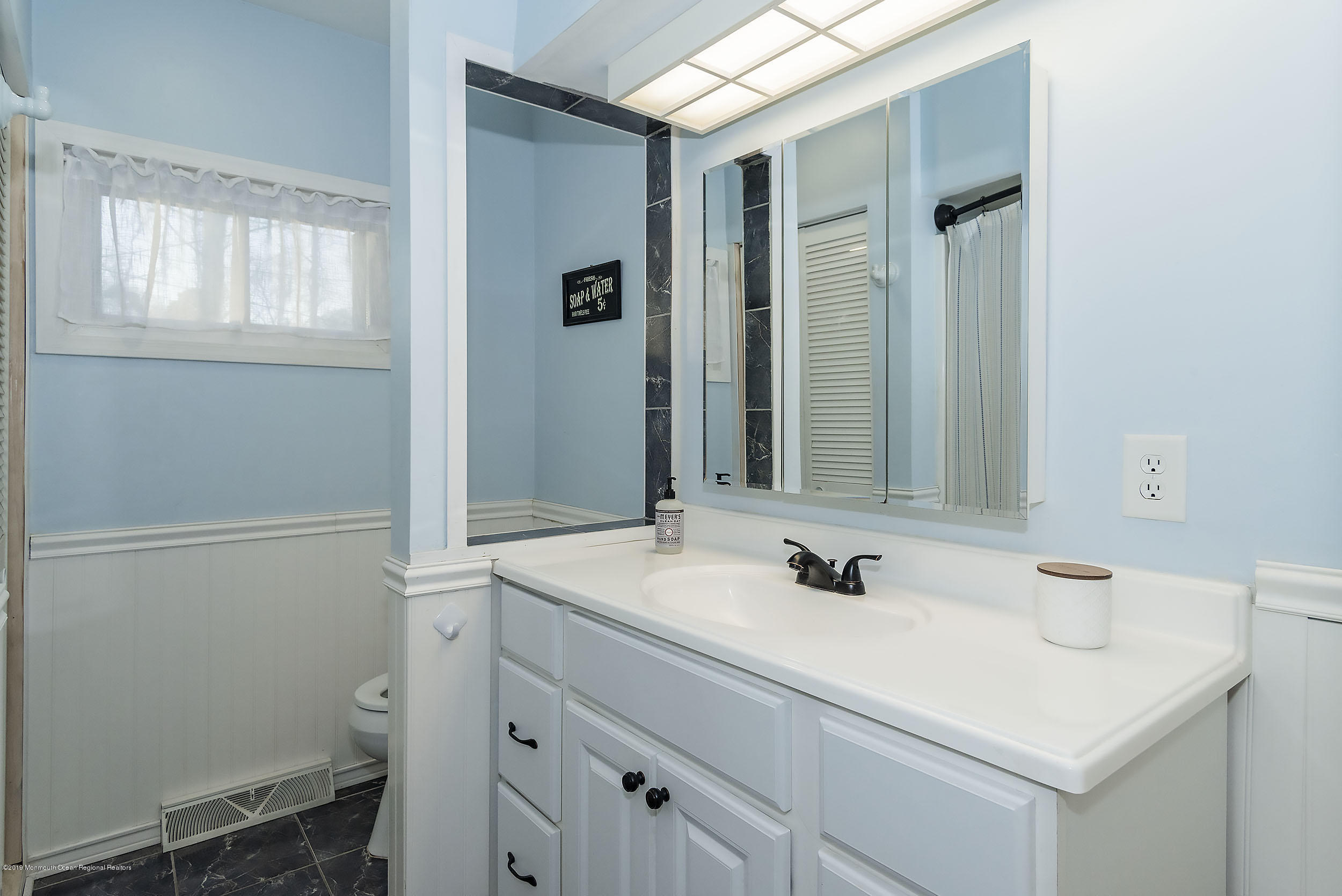 250 Windeler Road Howell, NJ 07731 - Photo 10 of 35 Bath1a