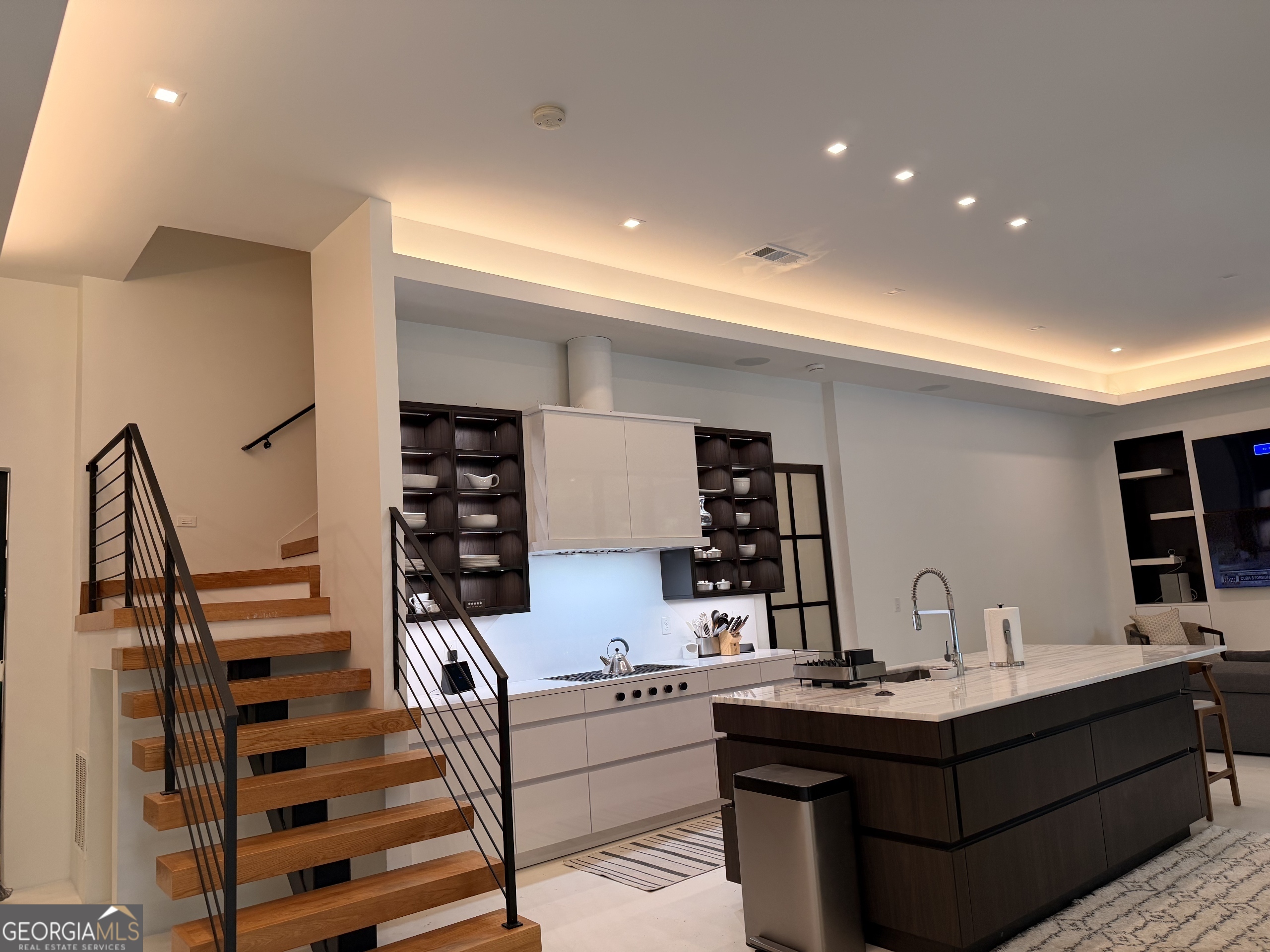 2110 East Roxboro Road Northeast Atlanta, GA 30324 - Photo 5 of 15