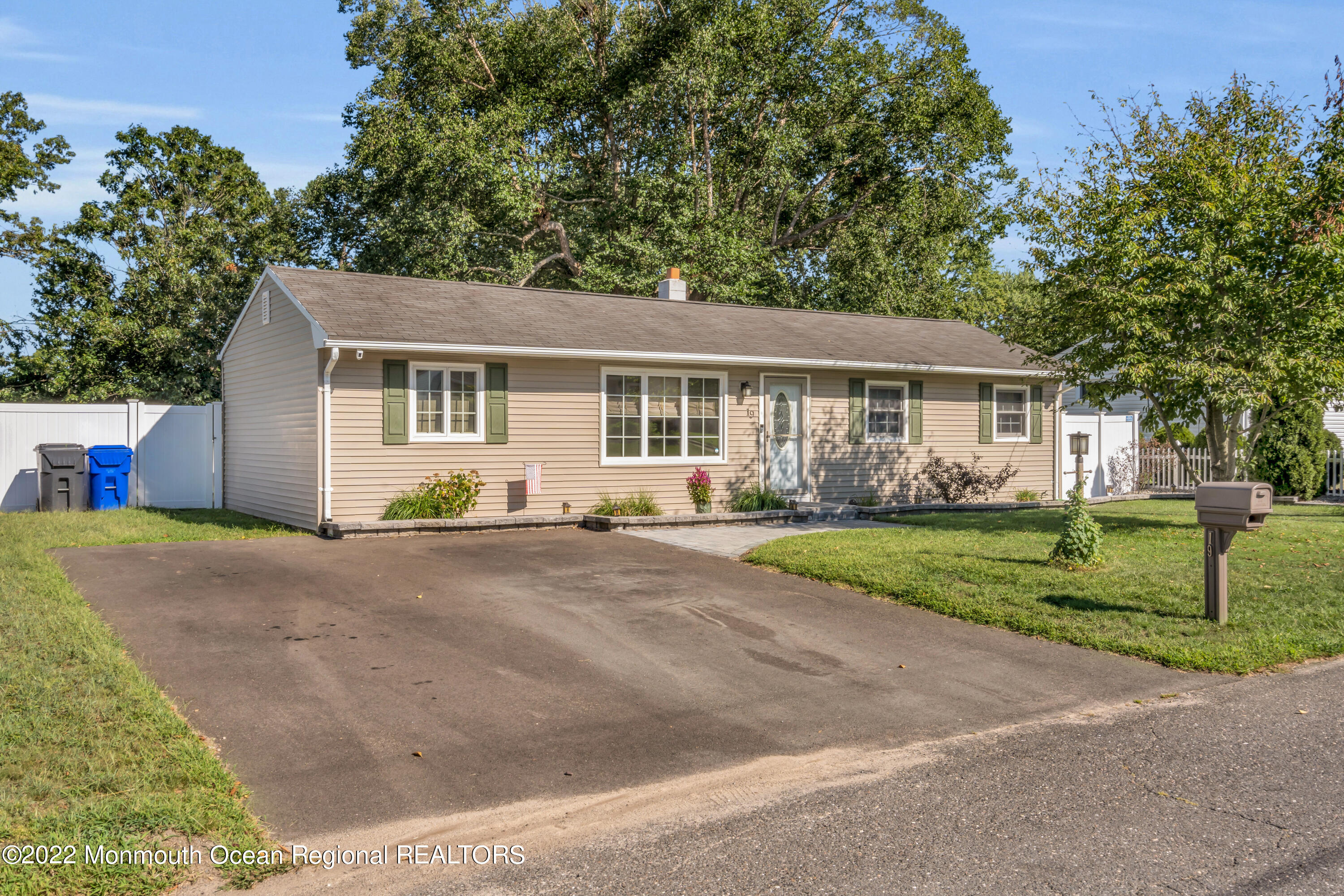 19 Lark Lane Brick, NJ 08724 - Photo 71 of 72 071_dsc09520-1