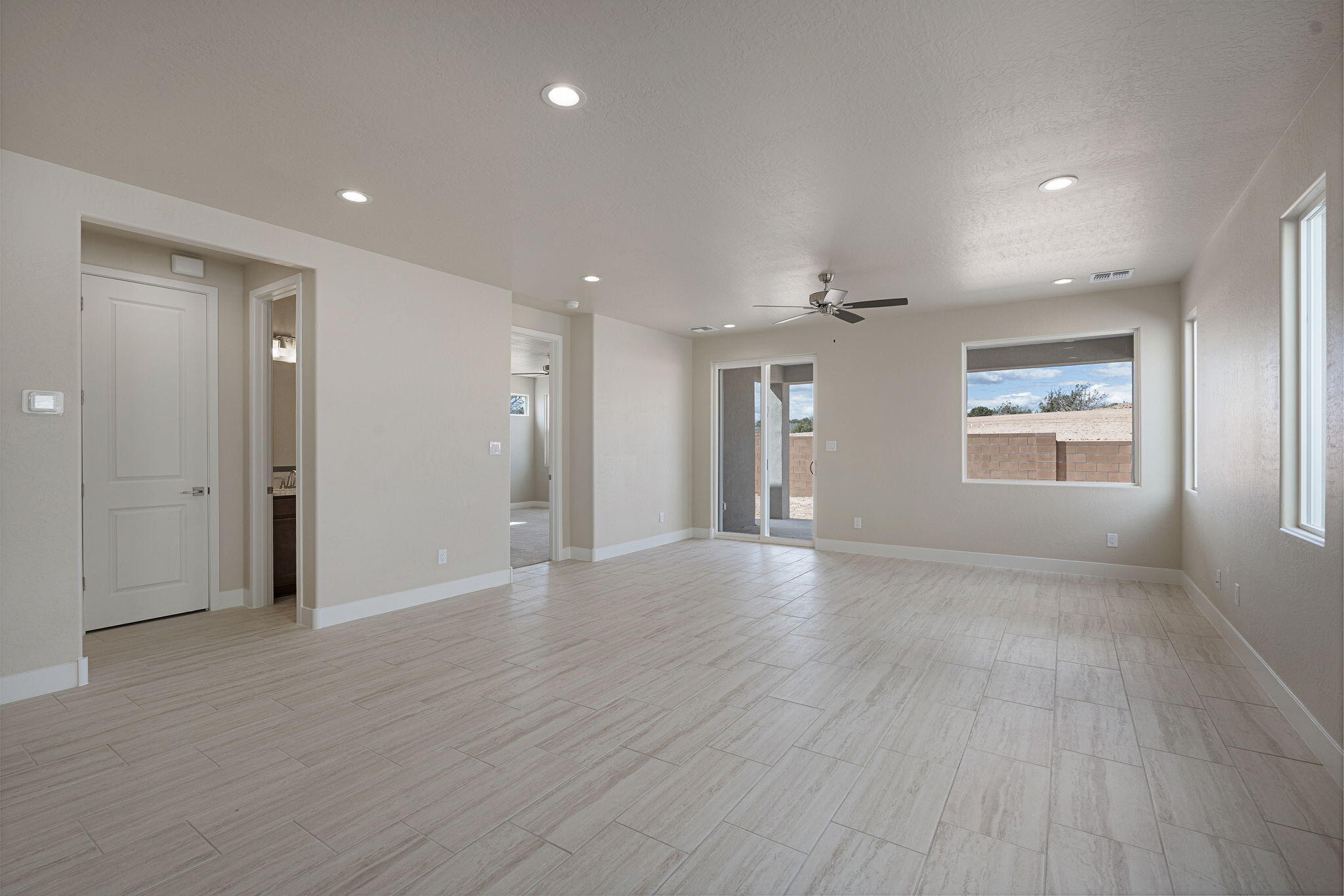 6960 Sydney Drive Northeast Rio Rancho, NM 87144 - Photo 18 of 31 Gallery Image 18