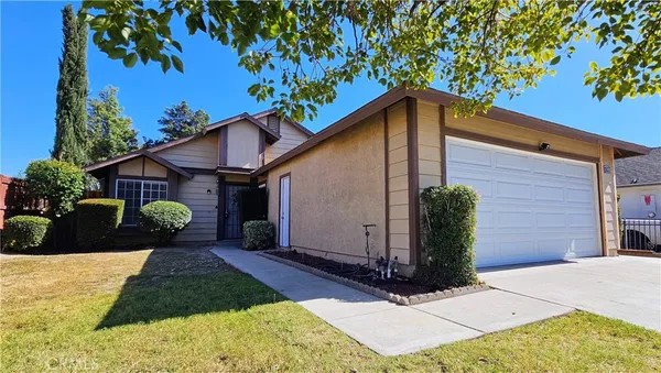 $2,700 | 11837 Rancherias Drive, Fontana, CA 92337