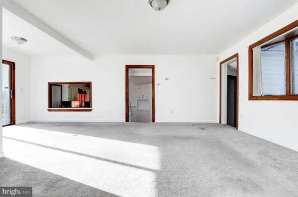 $244,900 | 307 East Edgewater Avenue, Pleasantville, NJ 08232