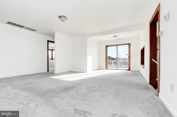 $244,900 | 307 East Edgewater Avenue, Pleasantville, NJ 08232
