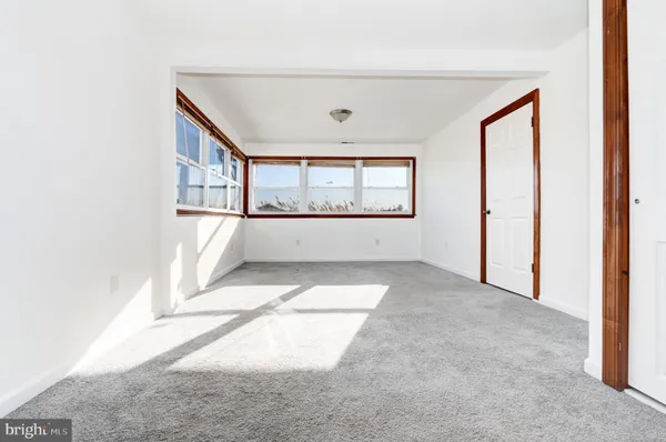 $244,900 | 307 East Edgewater Avenue, Pleasantville, NJ 08232