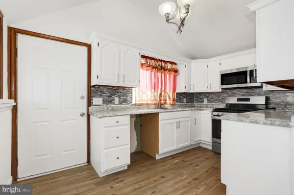 $244,900 | 307 East Edgewater Avenue, Pleasantville, NJ 08232