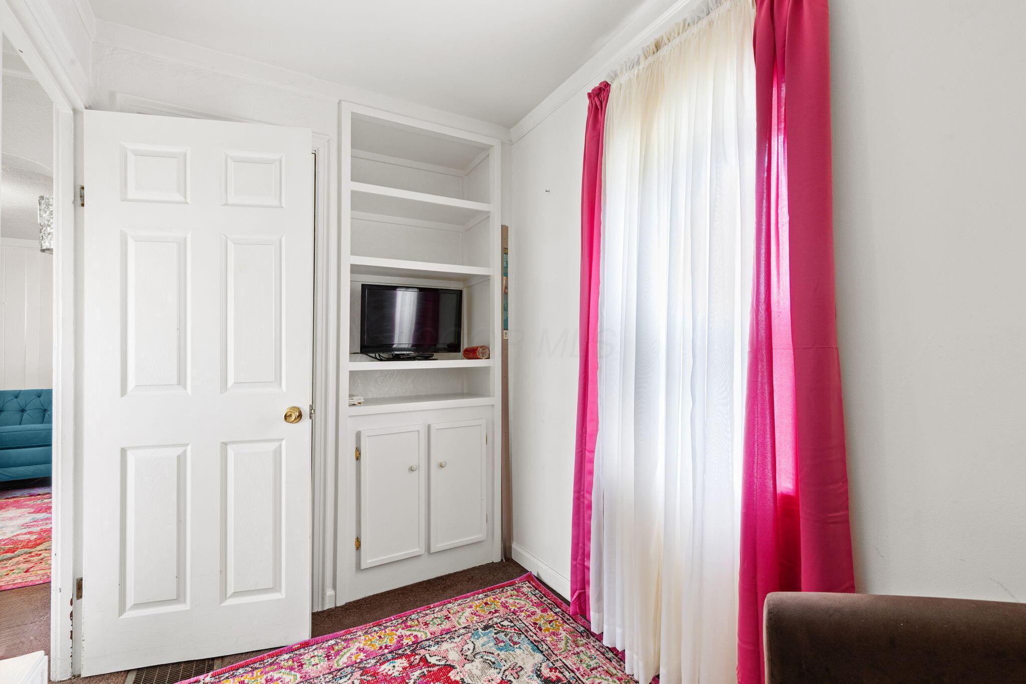 3251 Karl Road Columbus, OH 43224 - Photo 24 of 34 Bedroom #3