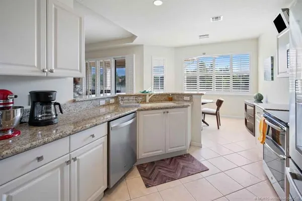 $2,950 | 2371 Southwest Carriage Hill Terrace, Unit 202, Palm City, FL 34990