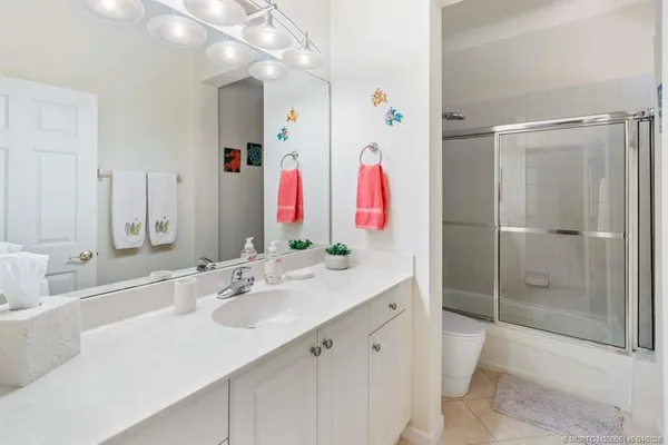 $2,950 | 2371 Southwest Carriage Hill Terrace, Unit 202, Palm City, FL 34990