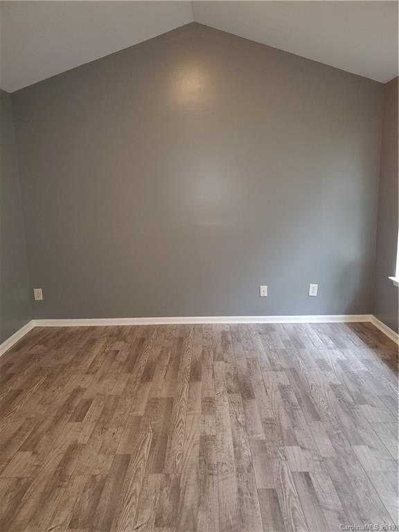 4850 Elizabeth Road Charlotte, NC 28269 - Photo 5 of 10