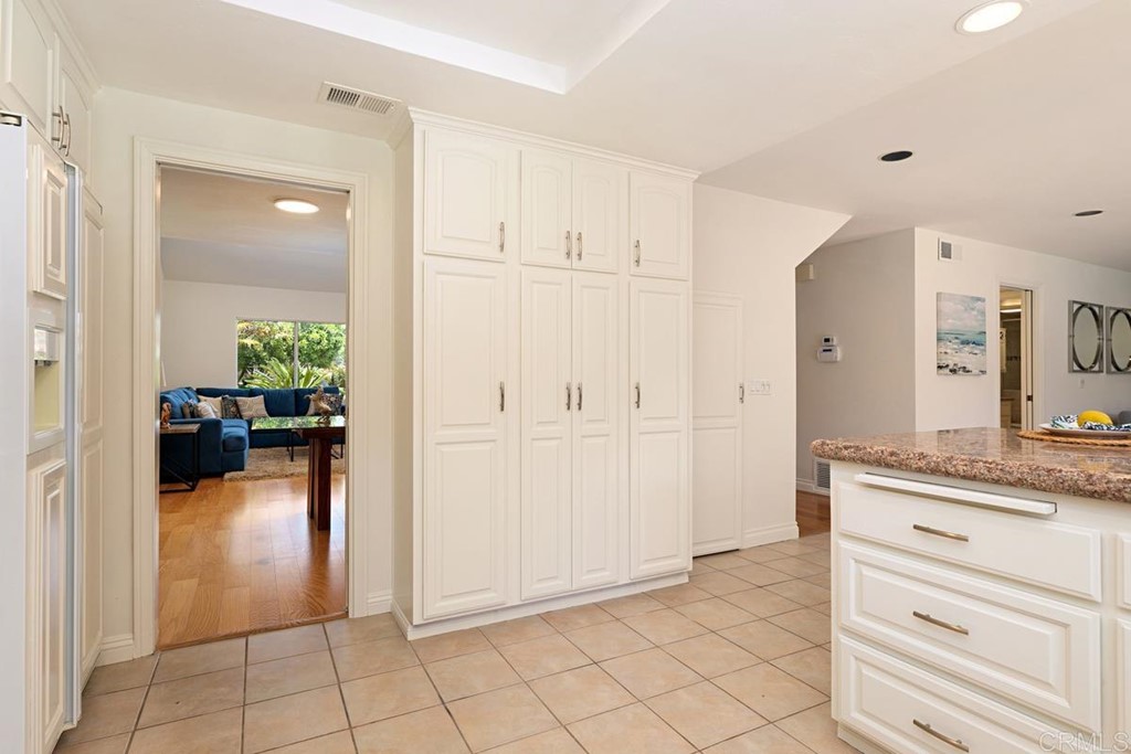 331 Camino De Las Flores Encinitas, CA 92024 - Photo 13 of 42