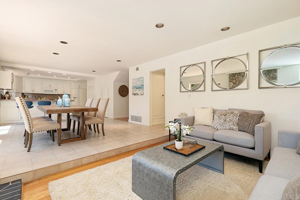 331 Camino De Las Flores Encinitas, CA 92024 - Photo 17 of 42