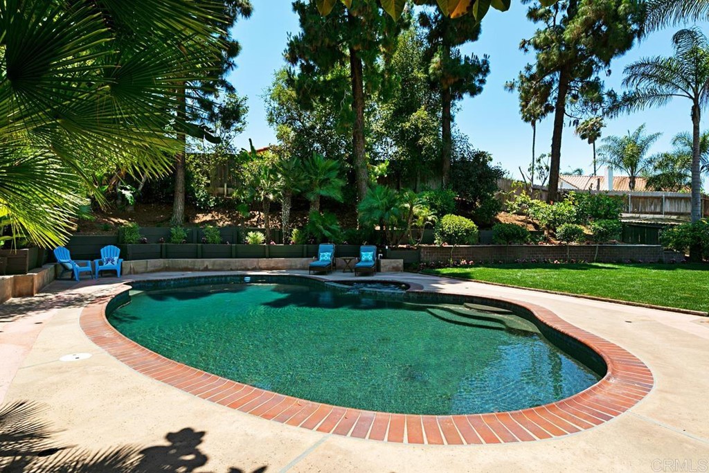 331 Camino De Las Flores Encinitas, CA 92024 - Photo 38 of 42